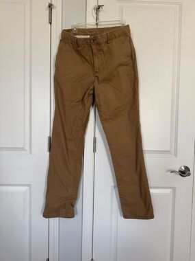 Old Navy Men's Tan Chino Pants